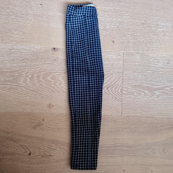 Zara Kids Black and White Pull On Checkered Pattern Leggings size 6 years - Picture 3 of 10